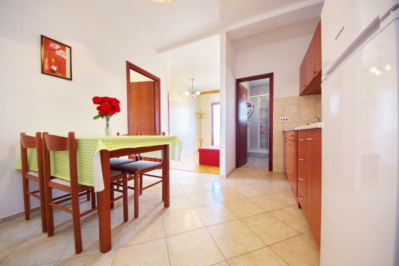 Apartments Beach Vrsi Exterior foto